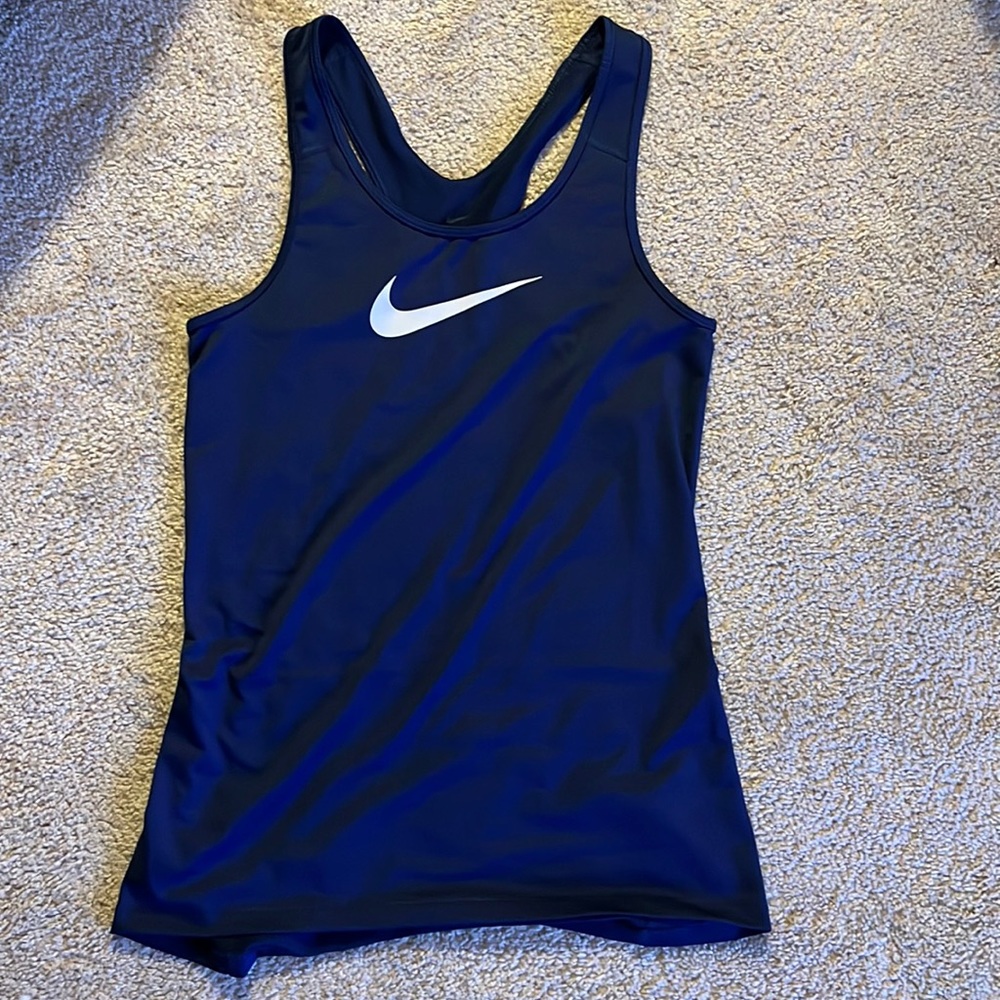 Women’s Nike Top